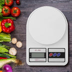 Compact digital weighing scale for up to 10 kg.