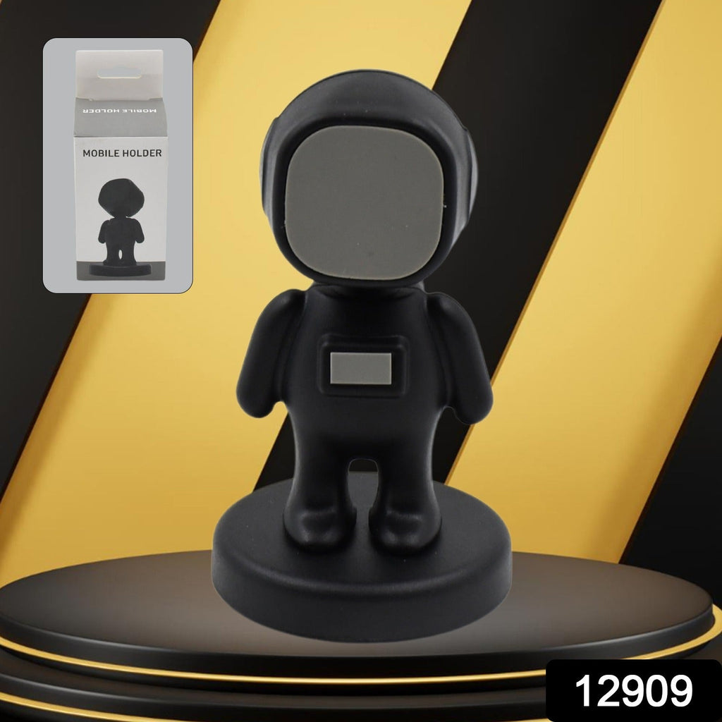 Cartoon Astronaut Magnetic Mobile Phone Holder – 360° Rotating Car Mount (1 Pc)