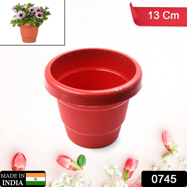 13 cm plastic plant container, heavy-duty, for indoor or outdoor decor, sold Shaadmartly.
